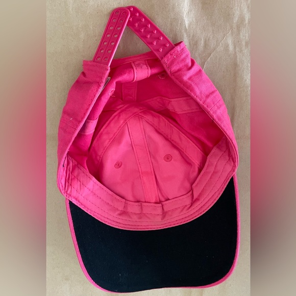 NIKE women’s size 4-6x Hot Pink adjustable cap. - Picture 7 of 10